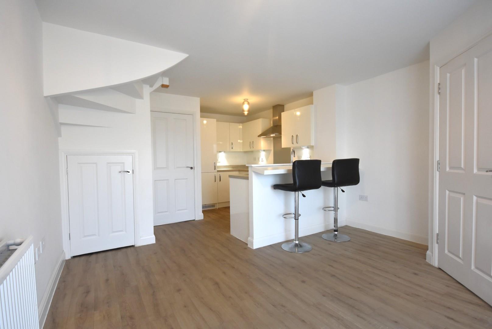 10 Clos Cymmer, Barry, CF62 5DL